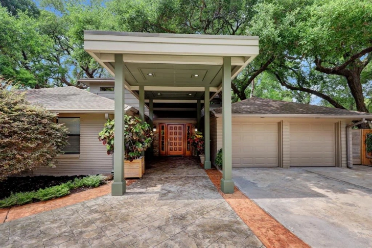 Barton Hills exterior walkthrough